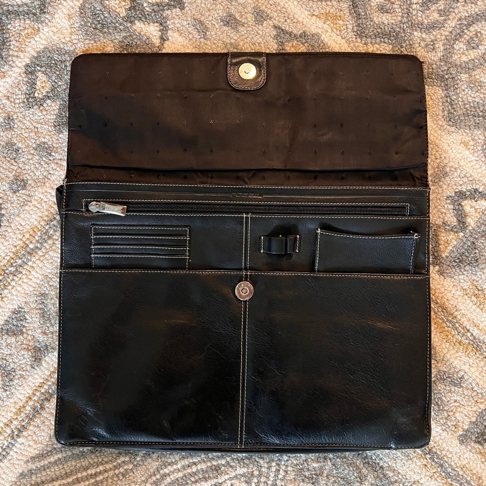 Fossil Black Leather Portfolio Gem